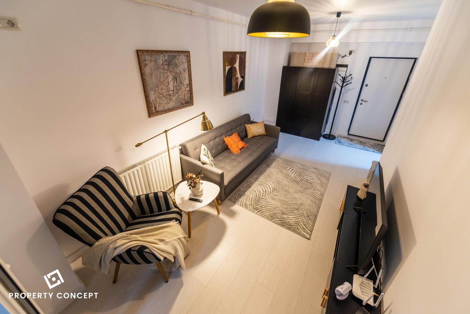 912 Apartment *