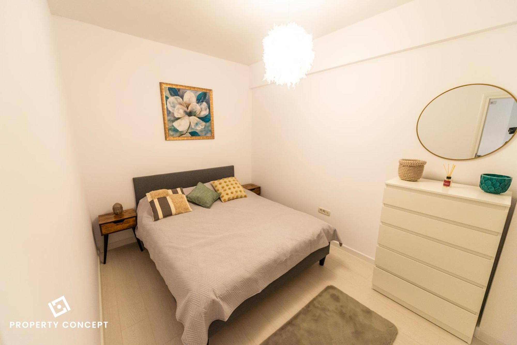 Apartment 912