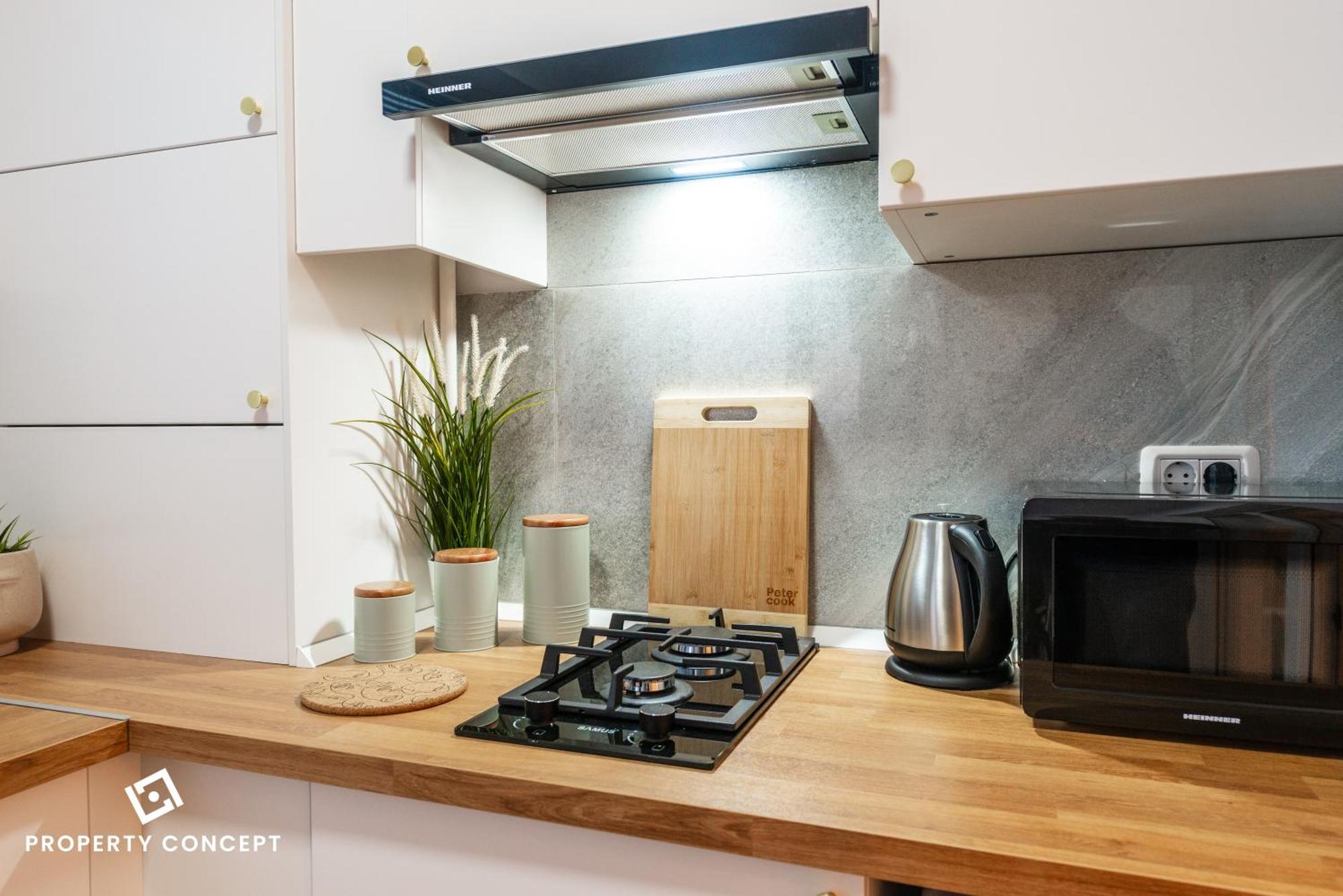 912 Apartment *